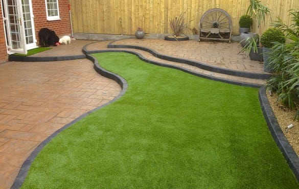 Lion Lawns domestic garden with landscape grass