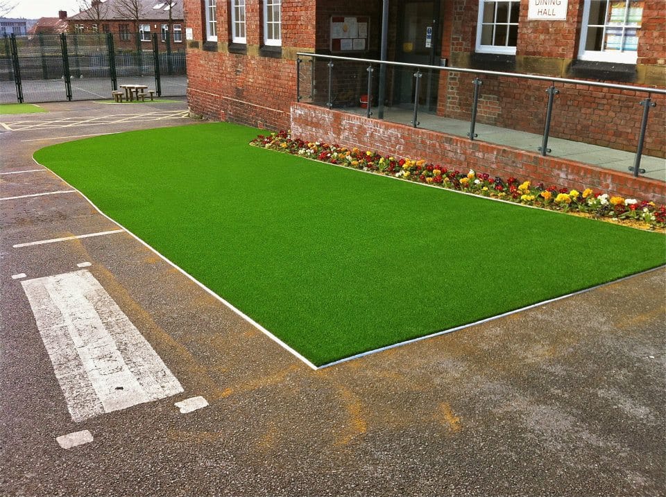 Artificial Grass Landscaping with flower bed