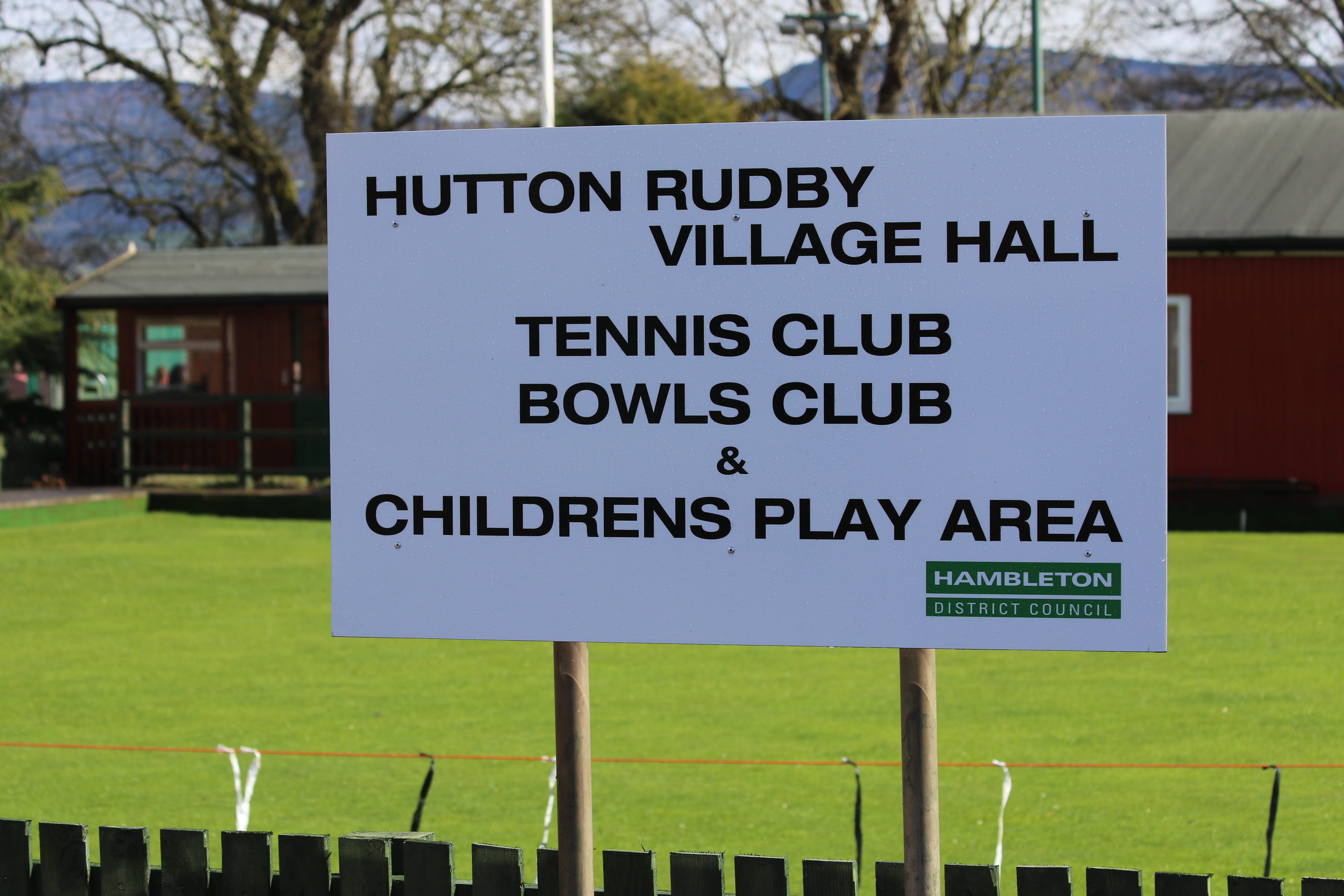 Hutton Rudby Tennis Court welcome sign